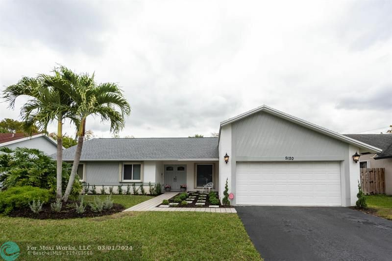 Property Photo:  5120 NW 76th Ter  FL 33351 