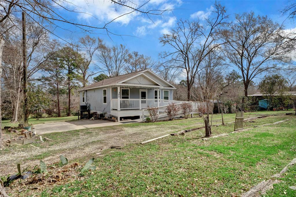 Property Photo:  307 Gospel Hill Road  TX 77320 