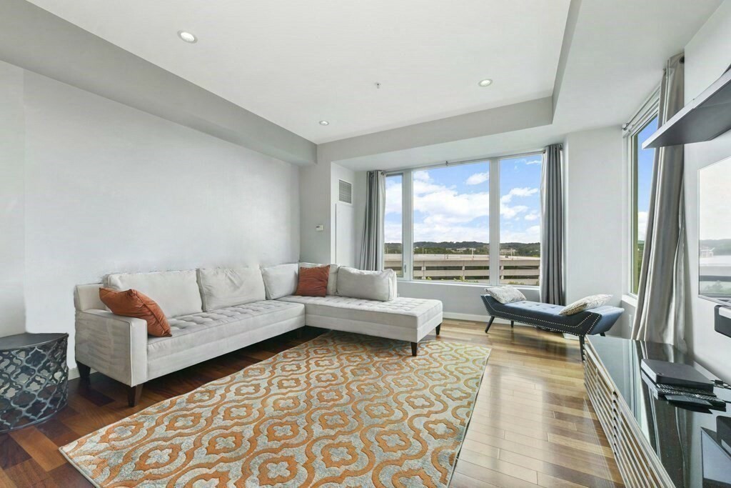 Property Photo: 10 Nouvelle Way T 823 MA 01760