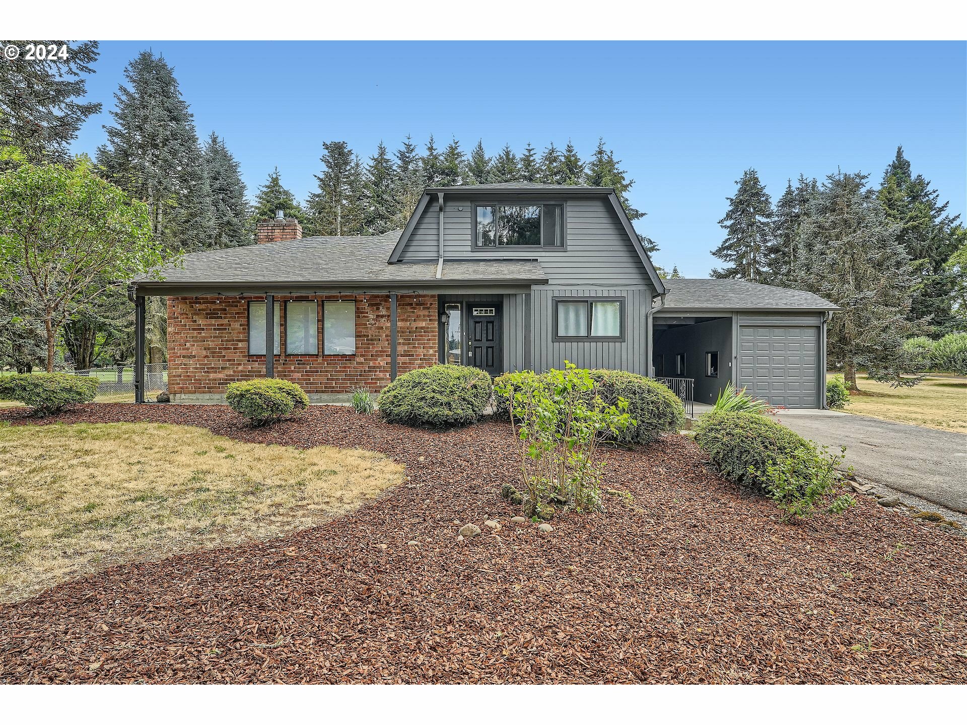 Property Photo: 4001 NW 127th St WA 98685