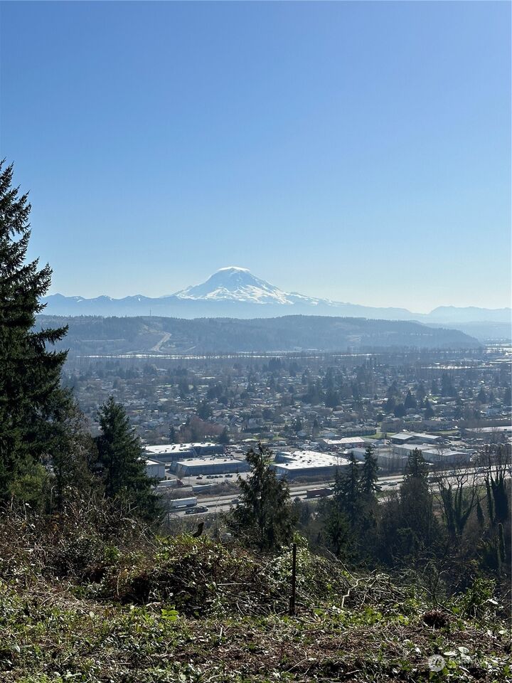 Property Photo:  5613 S 362nd Place  WA 98001 