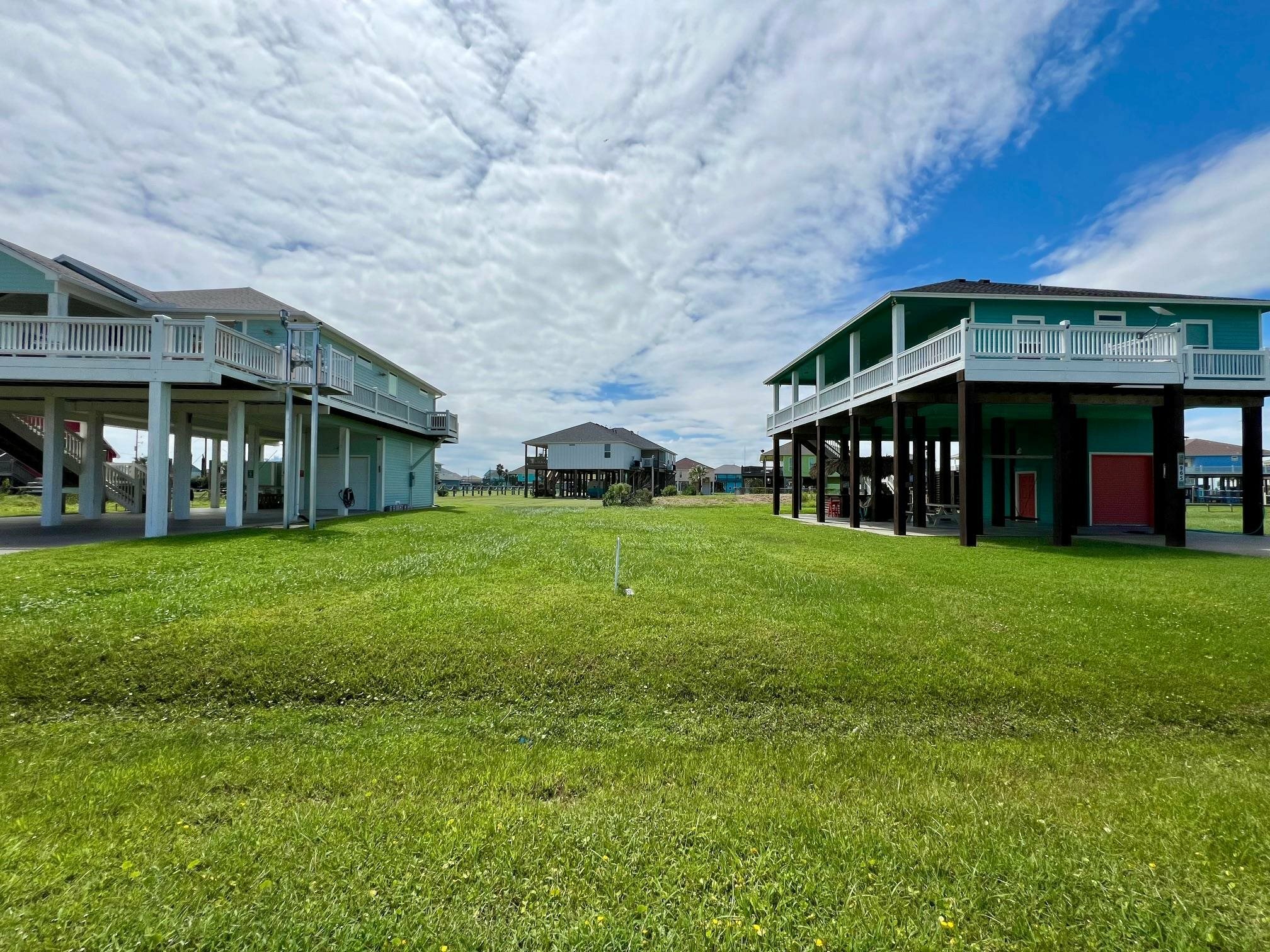 Property Photo:  963 Gulf Rd.  TX 77650 