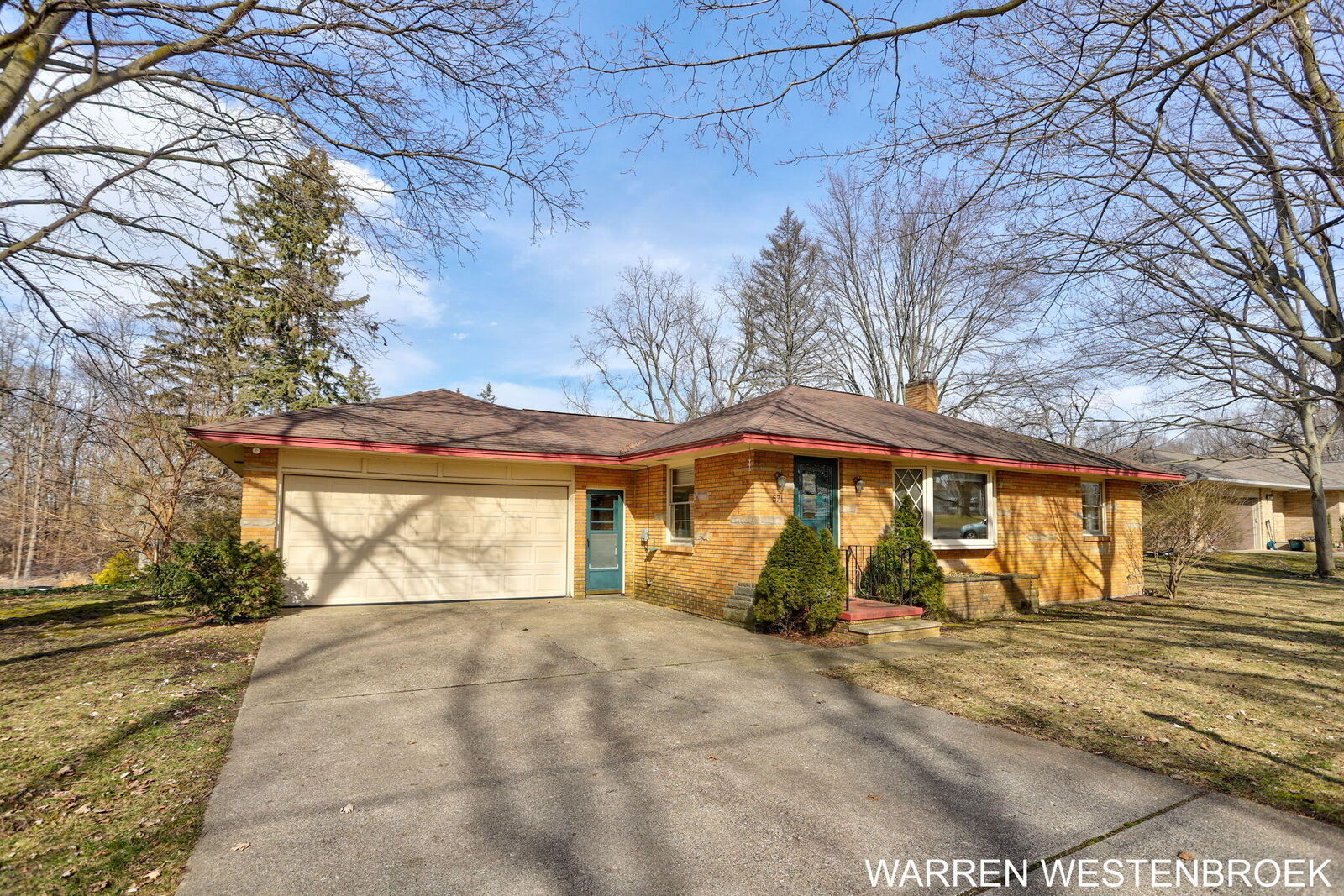 Property Photo:  571 W 29th Street  MI 49423 