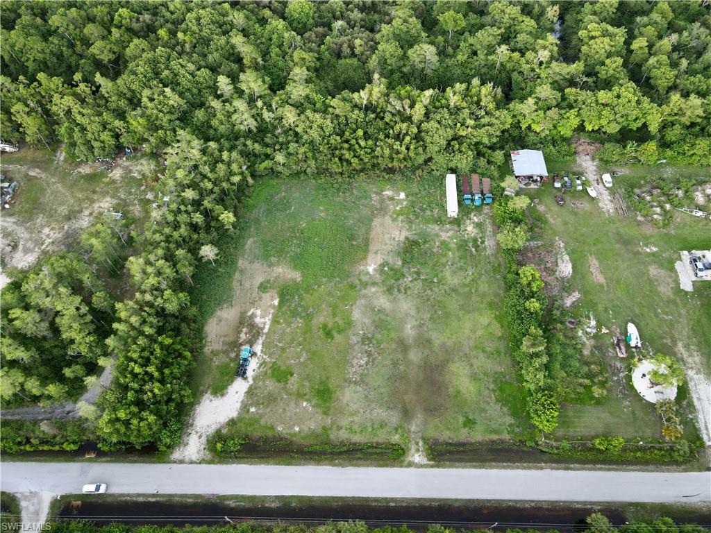 Property Photo:  Auto Ranch Rd  FL 34114 