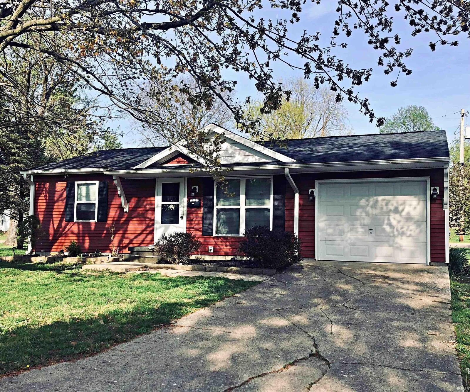 Property Photo:  712 NW 2nd Street  IN 47501 