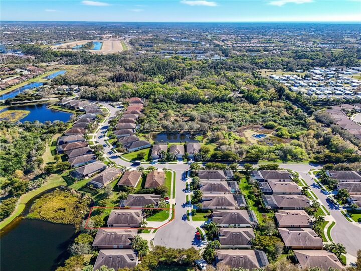 Property Photo:  128 Altesino Court  FL 34292 