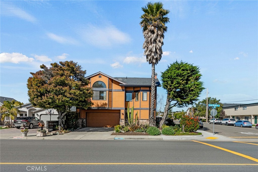 Property Photo:  1095 Longbranch Avenue  CA 93433 