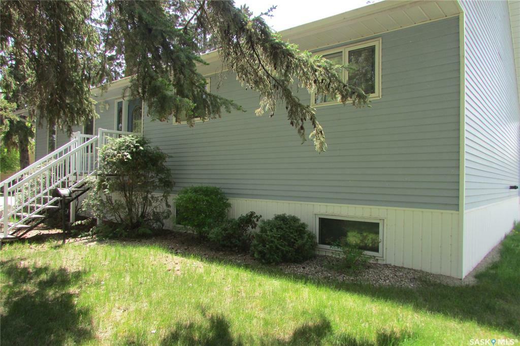 Property Photo:  600 Houghton Street  SK S0G 2K0 