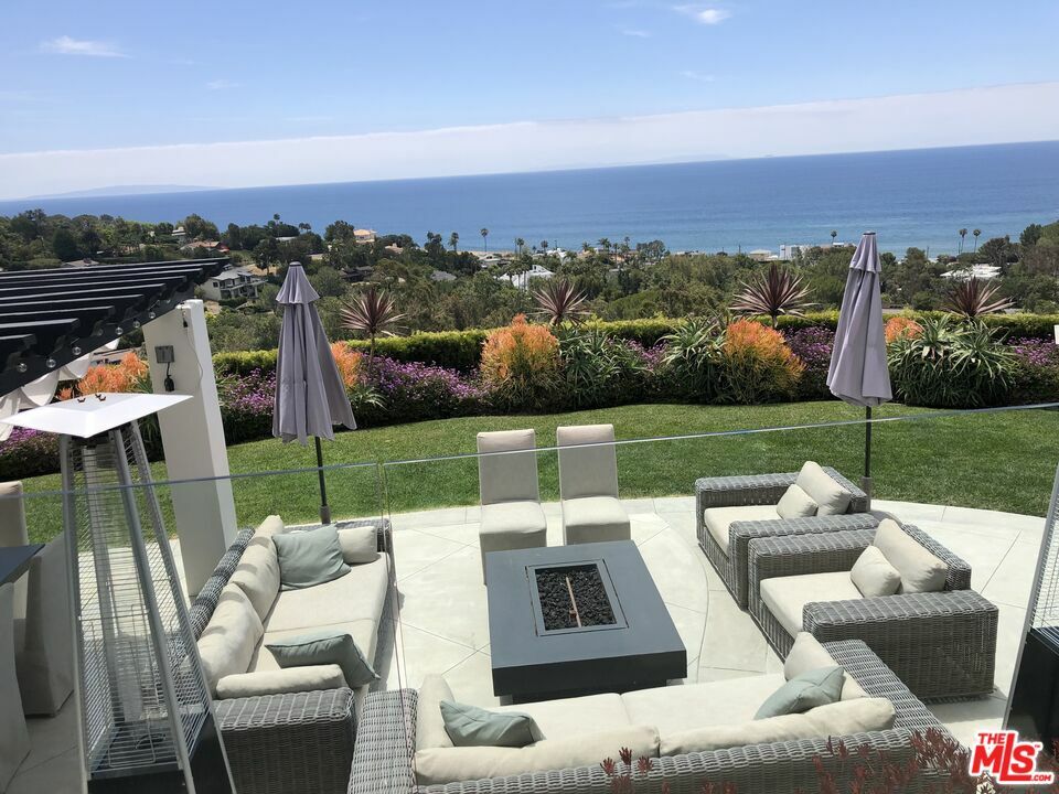 6351   Tantalus Dr  Malibu CA 90265 photo