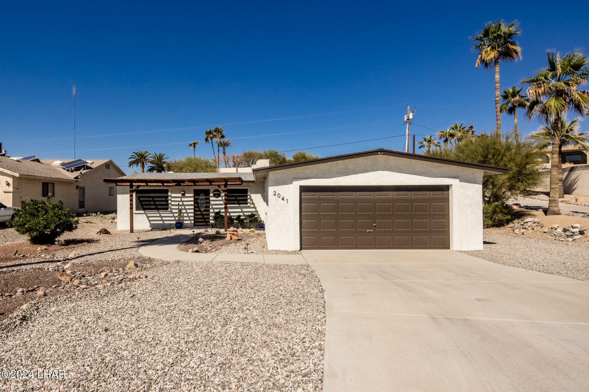 Property Photo:  2041 Cosnina Dr  AZ 86403 