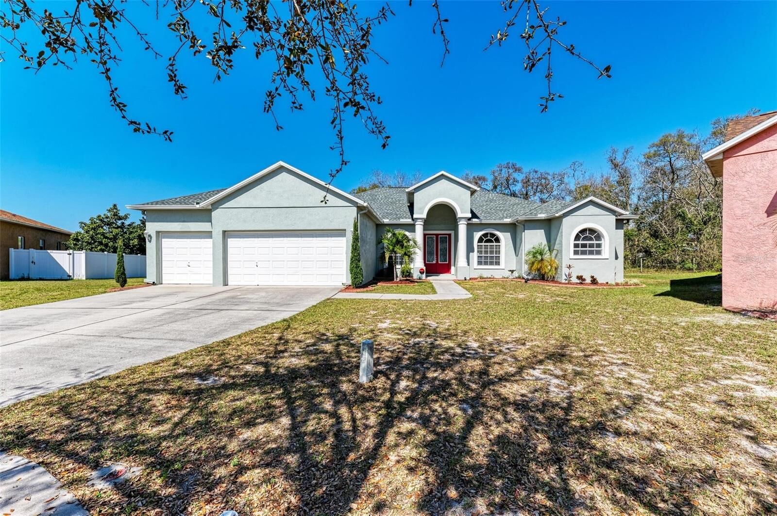 Property Photo:  9621 Wydella Street  FL 33569 