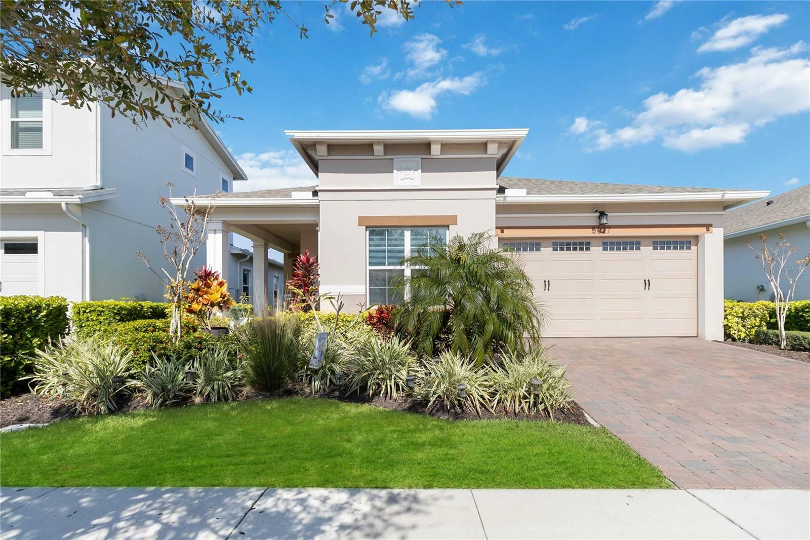 Property Photo:  5027 E Fountainwood Drive  FL 34772 