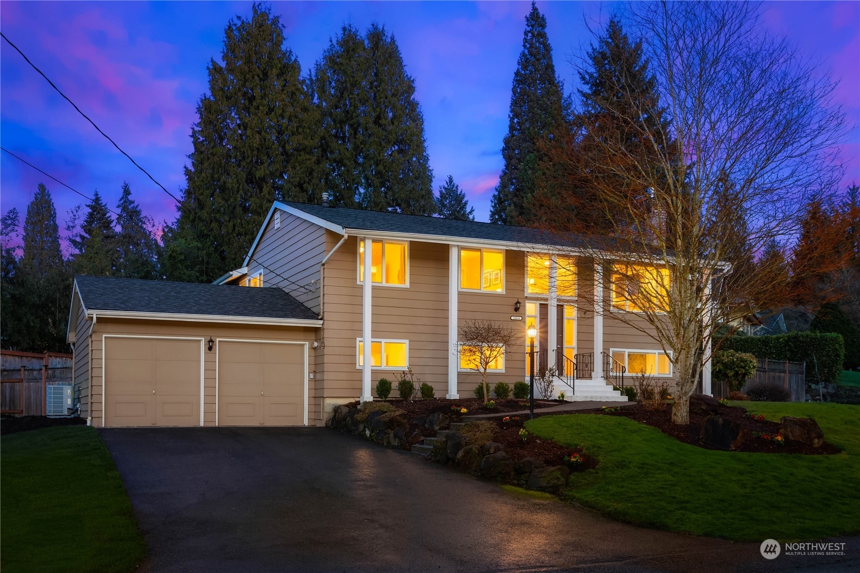 Property Photo:  12614 SE 62nd Street  WA 98006 