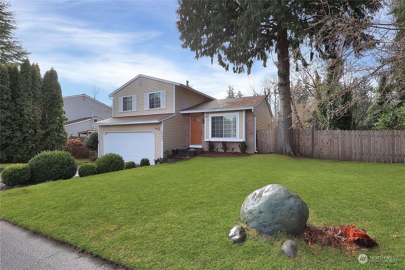 Property Photo: 27339 137th Avenue SE WA 98042