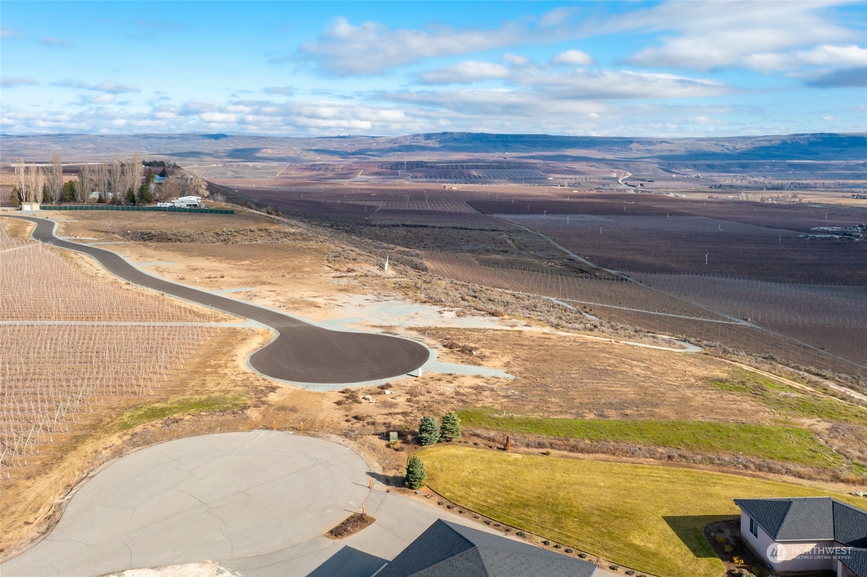 Property Photo: 0 The Park Place 2 WA 98812