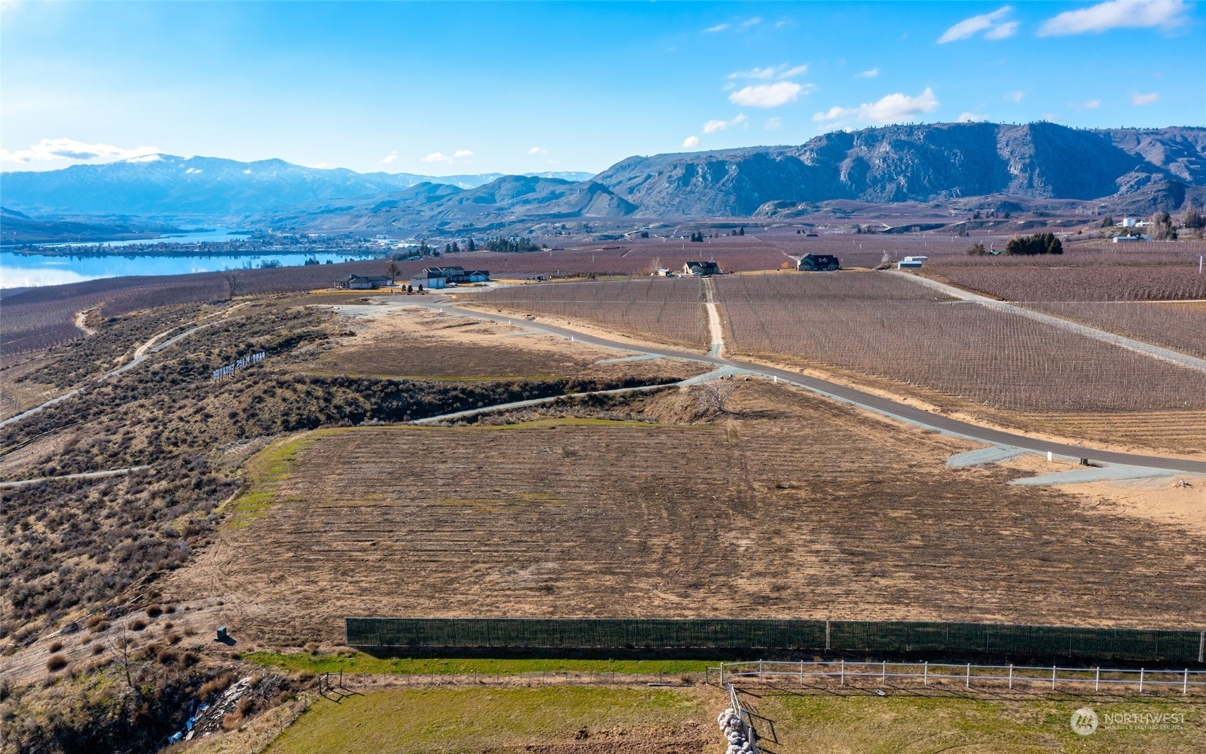 Property Photo: 0 The Park Place 6 WA 98812