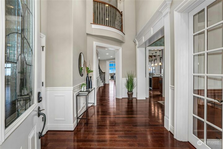 Property Photo: 2700 NE Daphne Street WA 98029