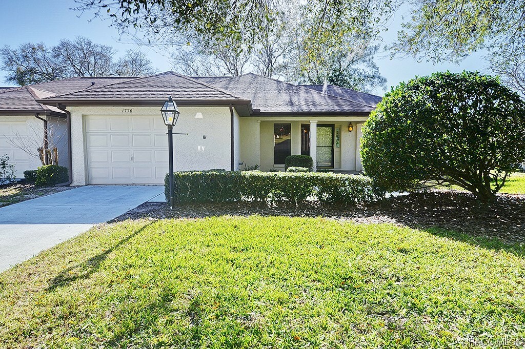 Property Photo:  1778 N Ensign Point  FL 34429 