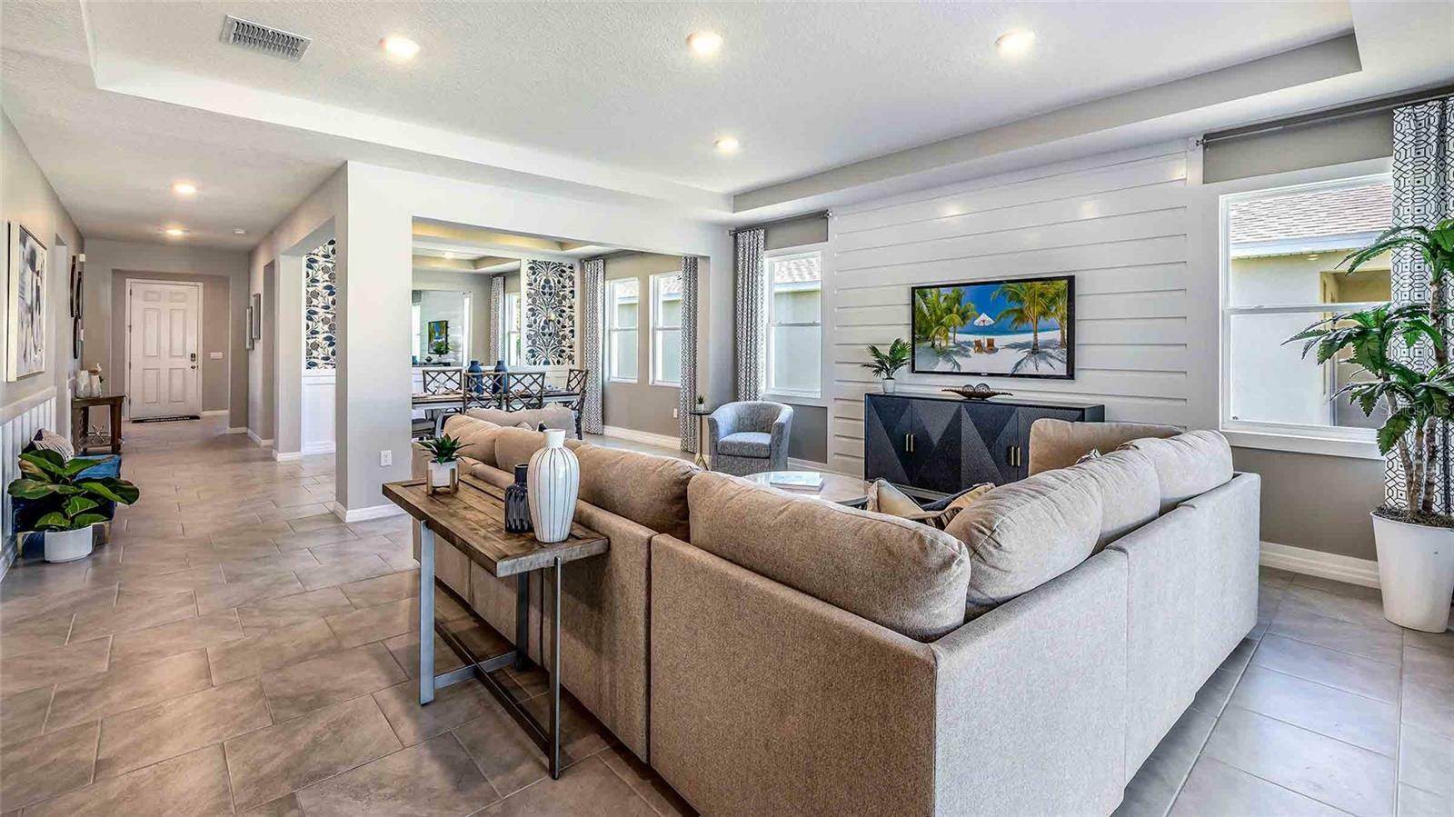 Property Photo: 5917 SW 46th Drive FL 32608