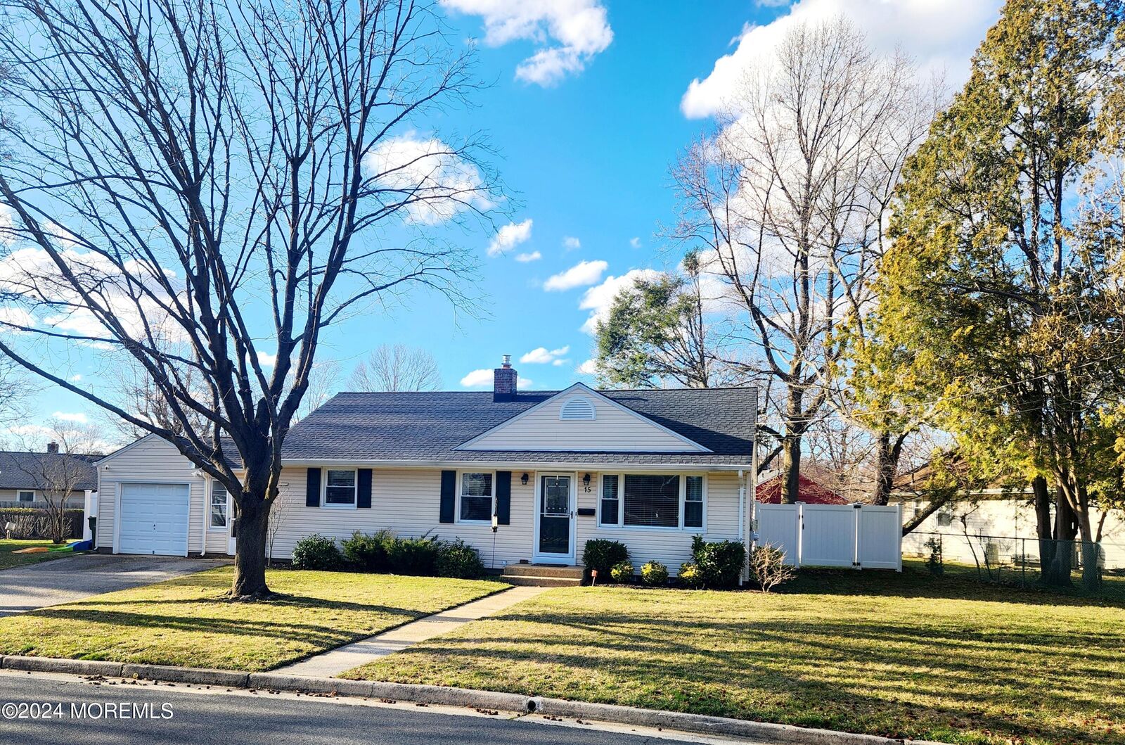 Property Photo:  15 Farm Lane  NJ 07724 