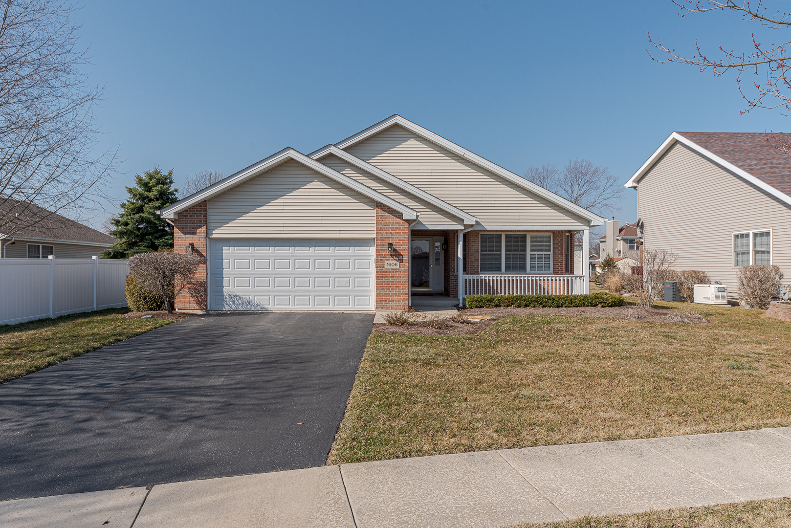 1606 Dove Valley Lane  Beecher IL 60401 photo