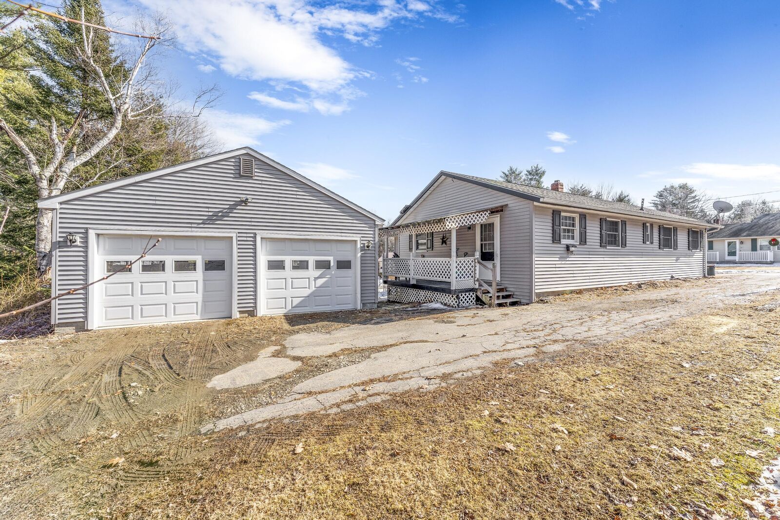 Property Photo:  25 Roberta Street  ME 04344 