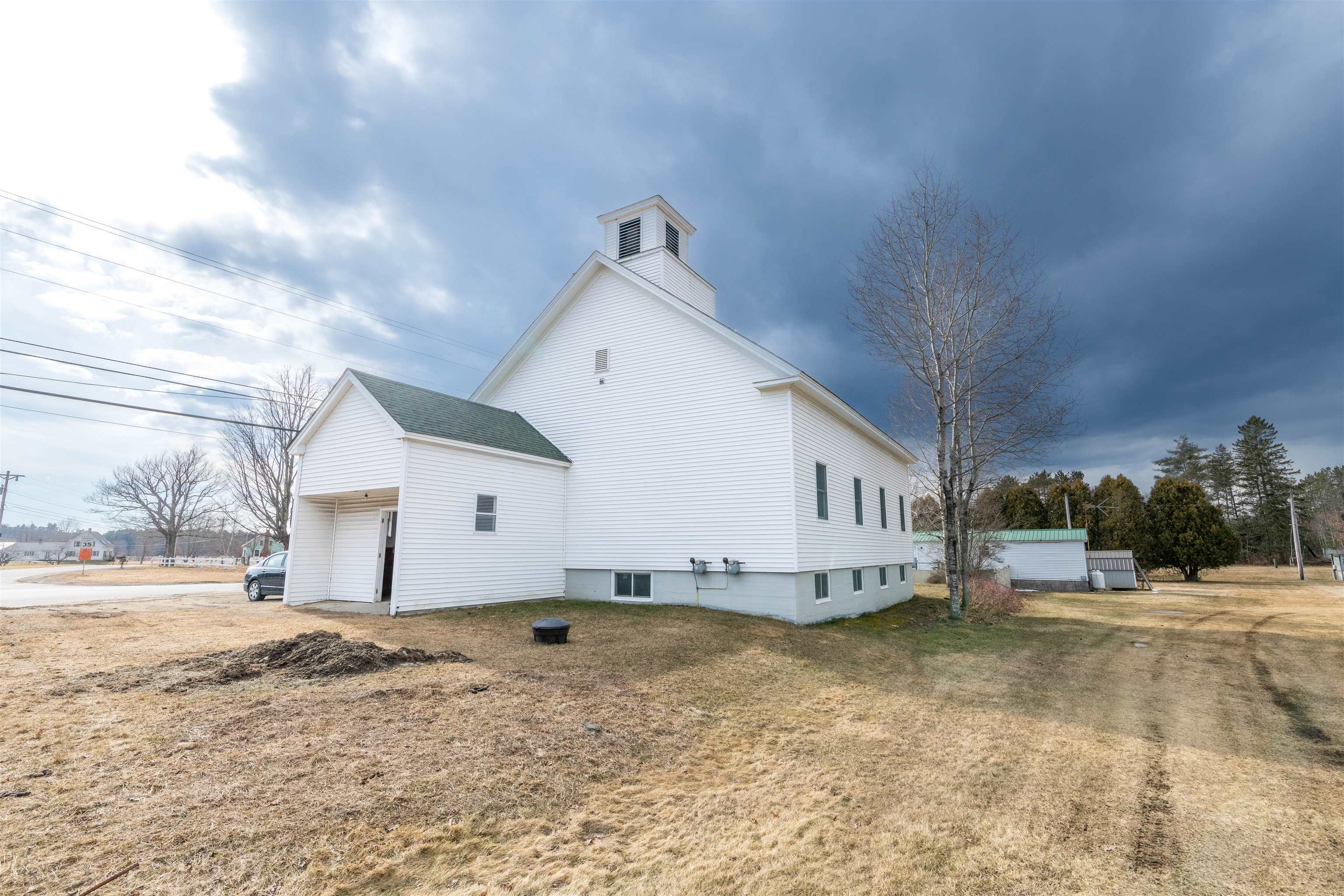 Property Photo:  7 French Pond Road  NH 03774 