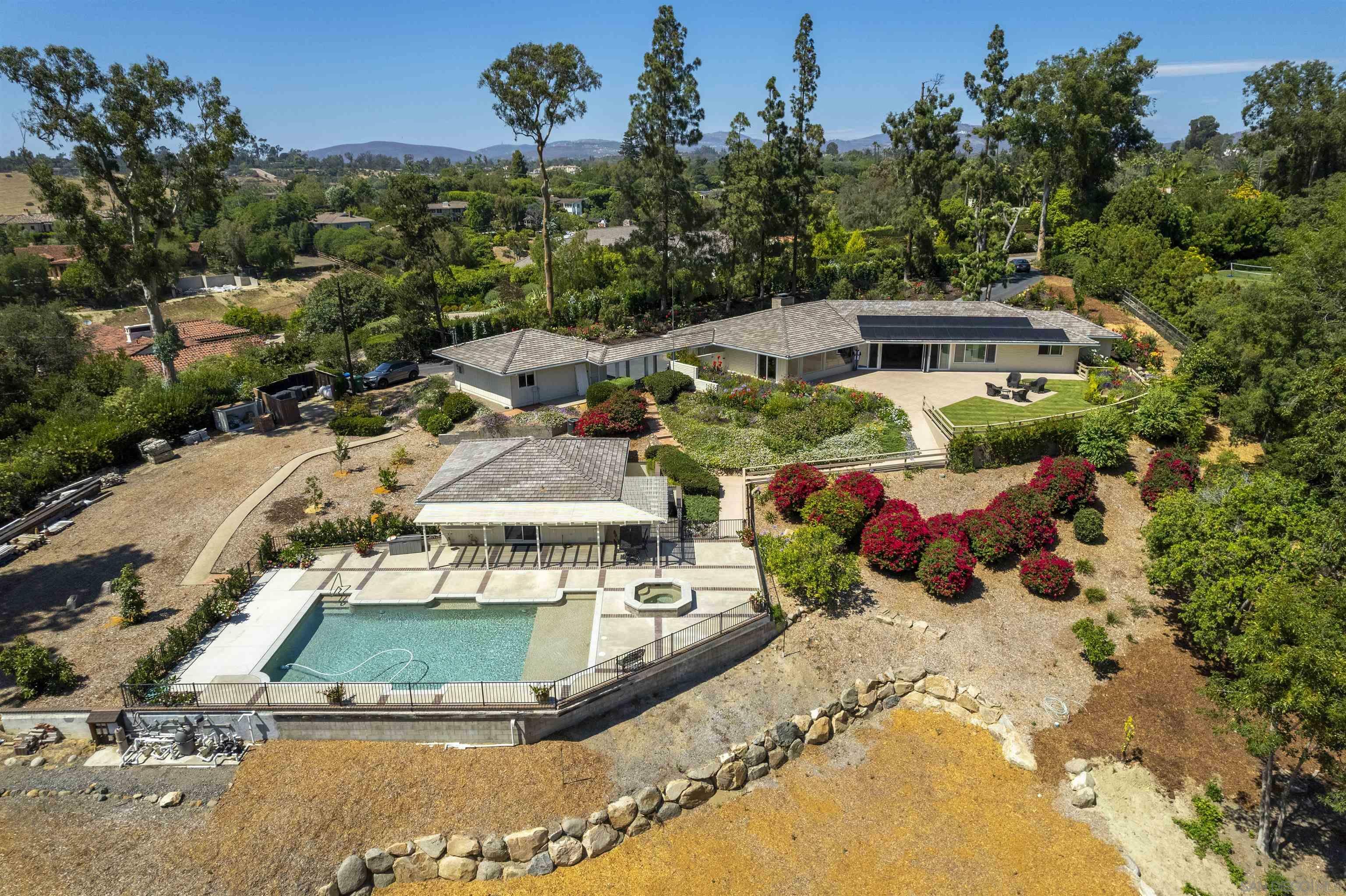 Property Photo: 5715 Lago Lindo CA 92067