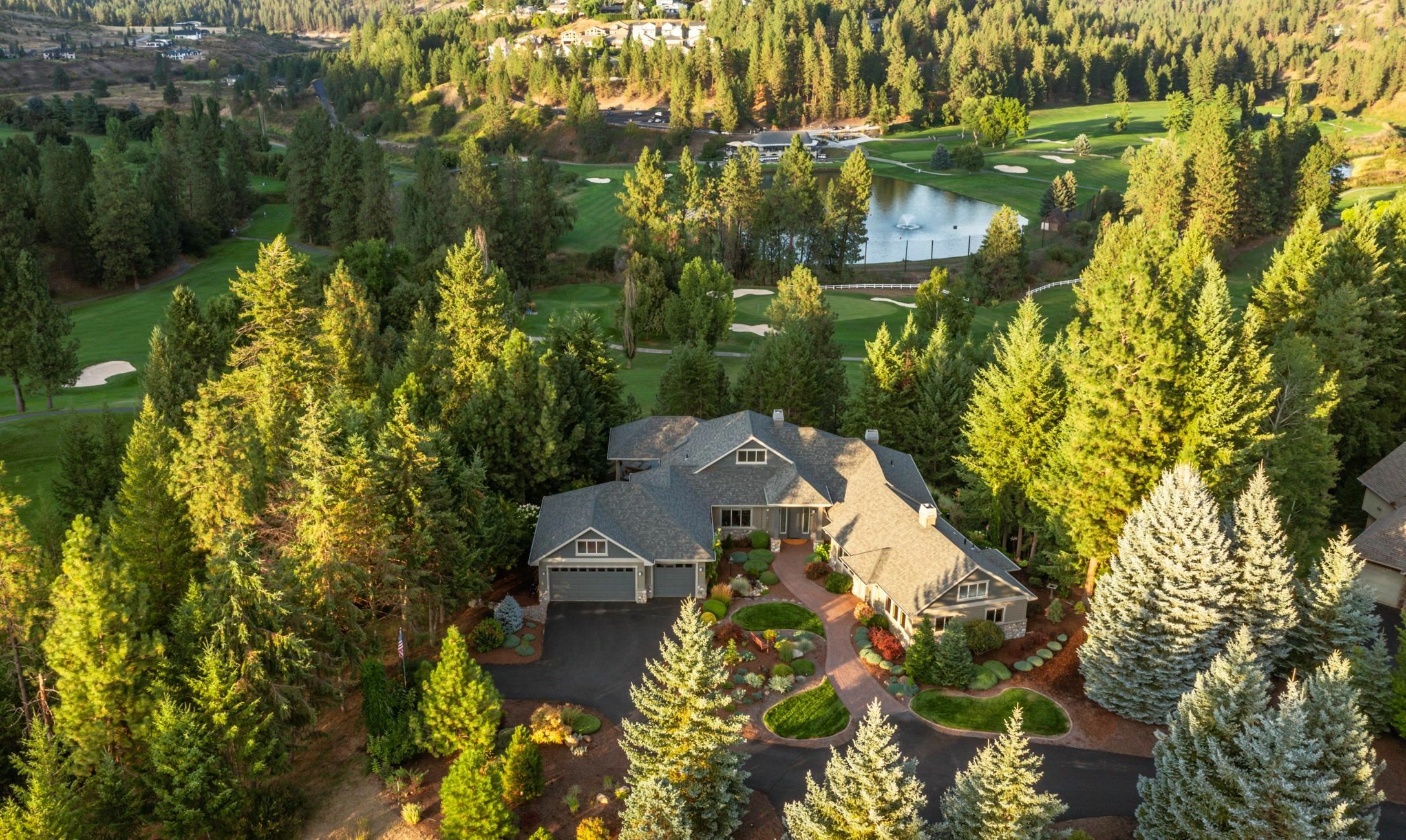 Property Photo:  12627 S Fairway Ridge Ln  WA 99224 