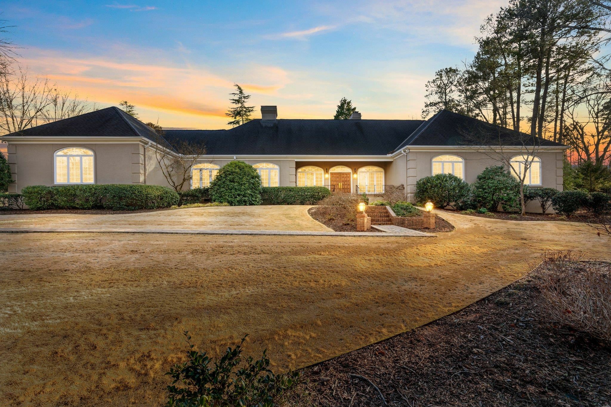 Property Photo:  124 Montgomery Drive  SC 29302 