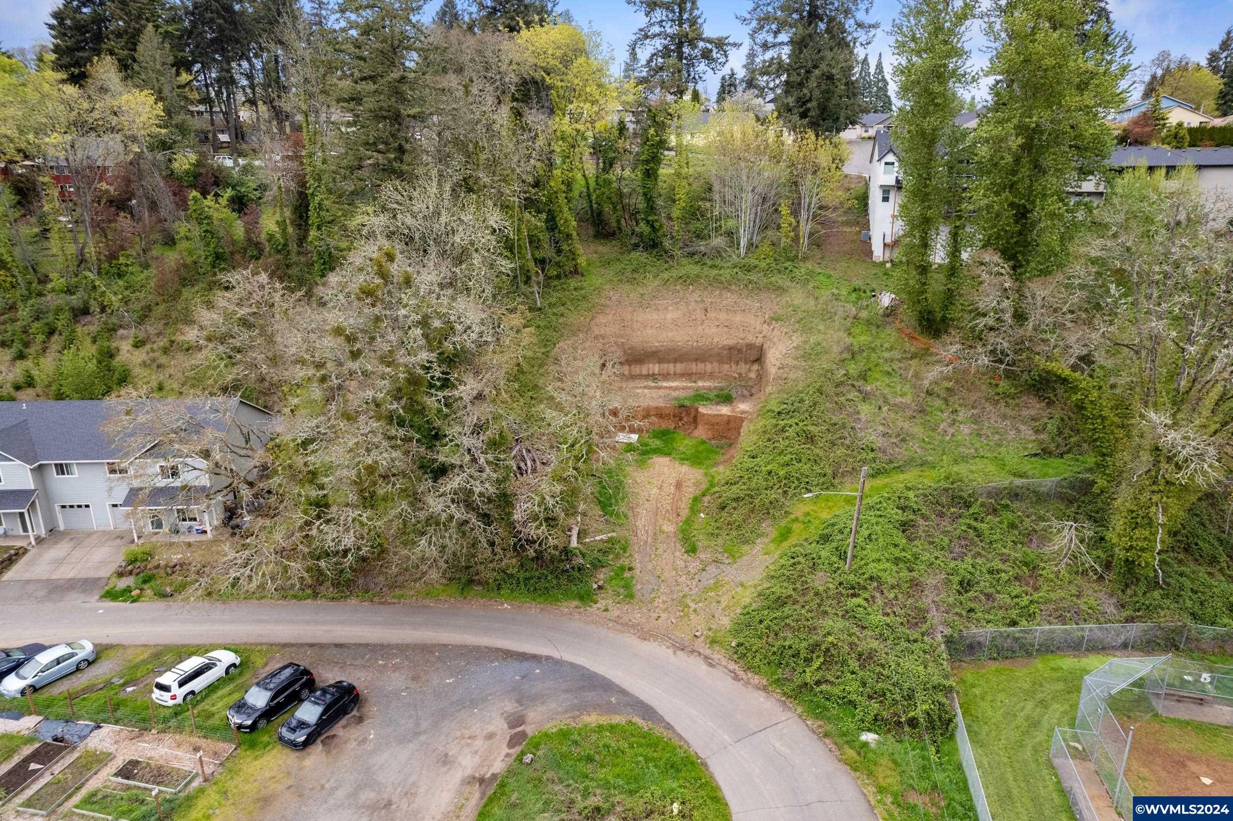 Property Photo: 1199 Arthur Wy NW OR 97304