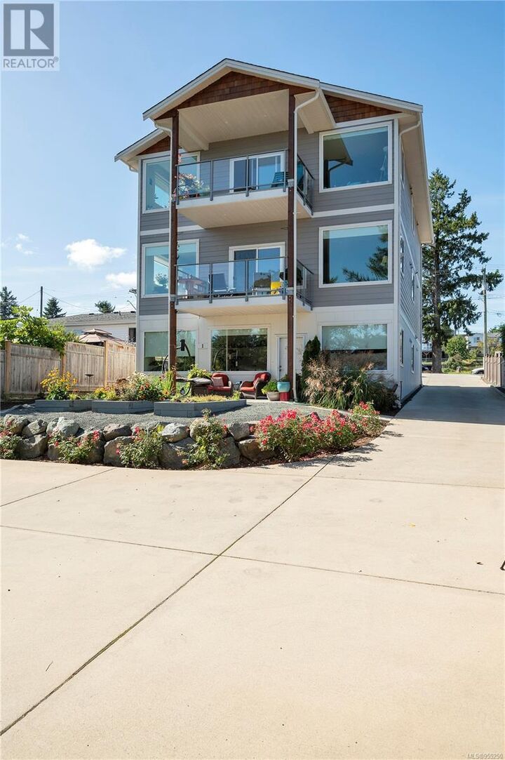 Home for sale in Campbell River 741 Alder Street, Campbell River, BC