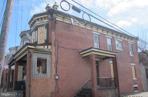 Property Photo:  1348 Lansdowne Avenue  NJ 08104 