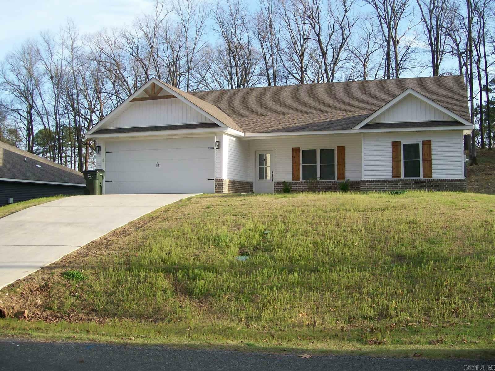 Property Photo:  121 Stonebriar Drive  AR 71913 