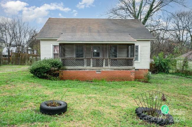 Property Photo:  342 Kirby Drive  NC 28214 