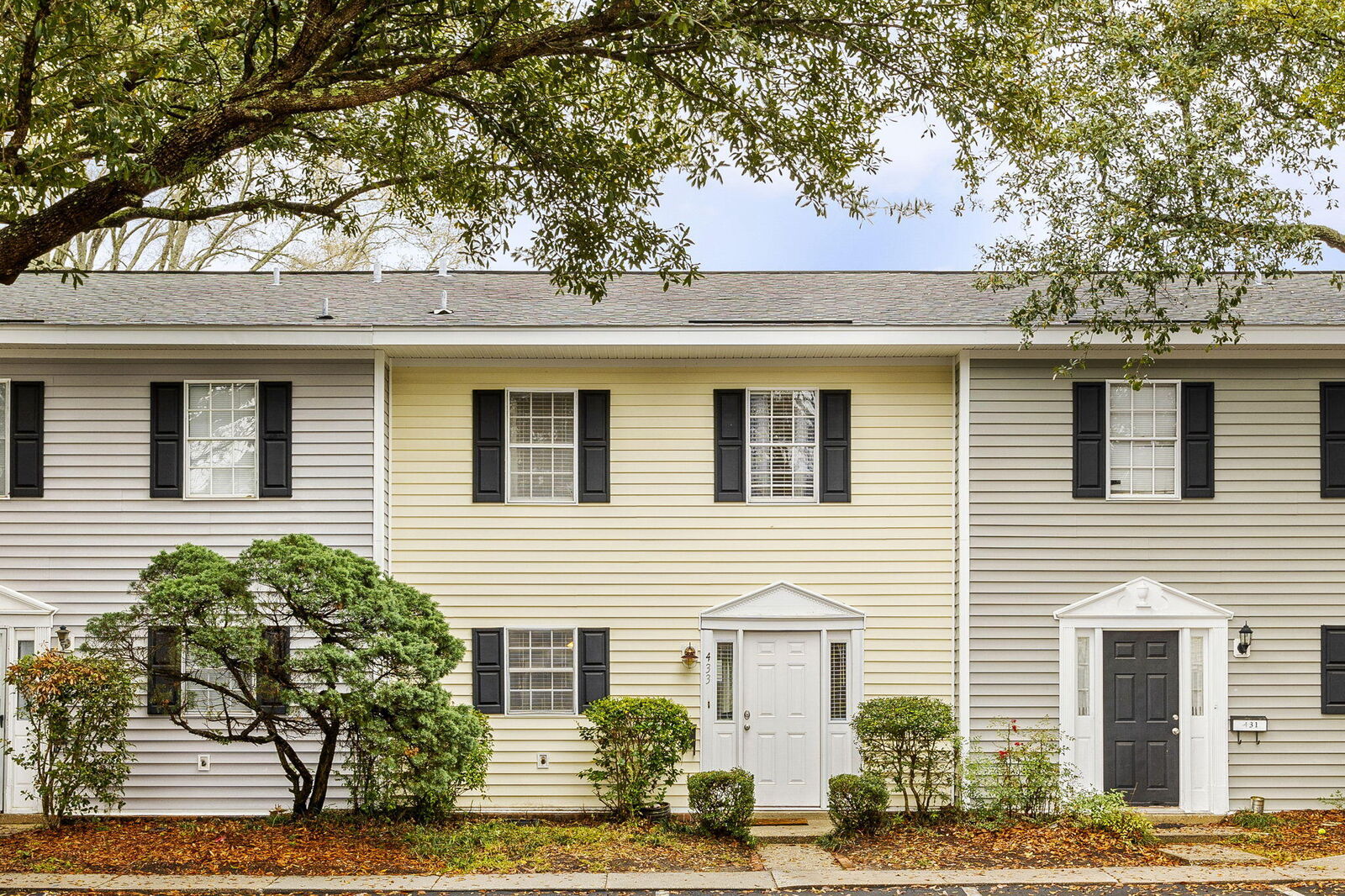 Property Photo:  433 Carriage Lane  SC 29464 