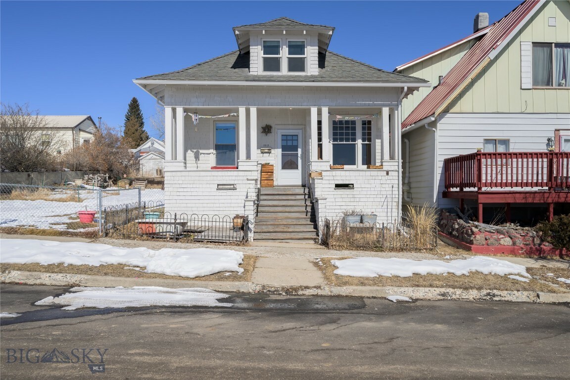 Property Photo:  1013 Empire Street  MT 59701 