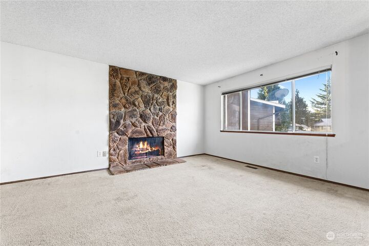 Property Photo: 11314 SE 228th Place WA 98031