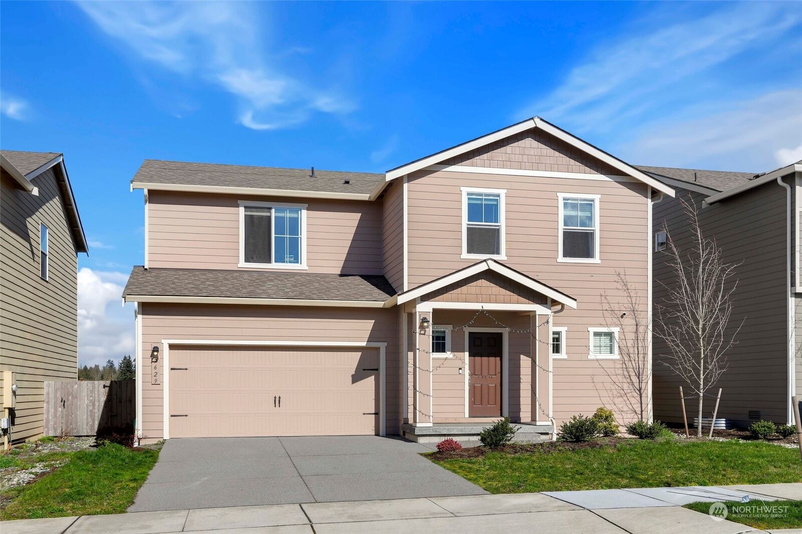 Property Photo:  7629 285th Place NW  WA 98292 