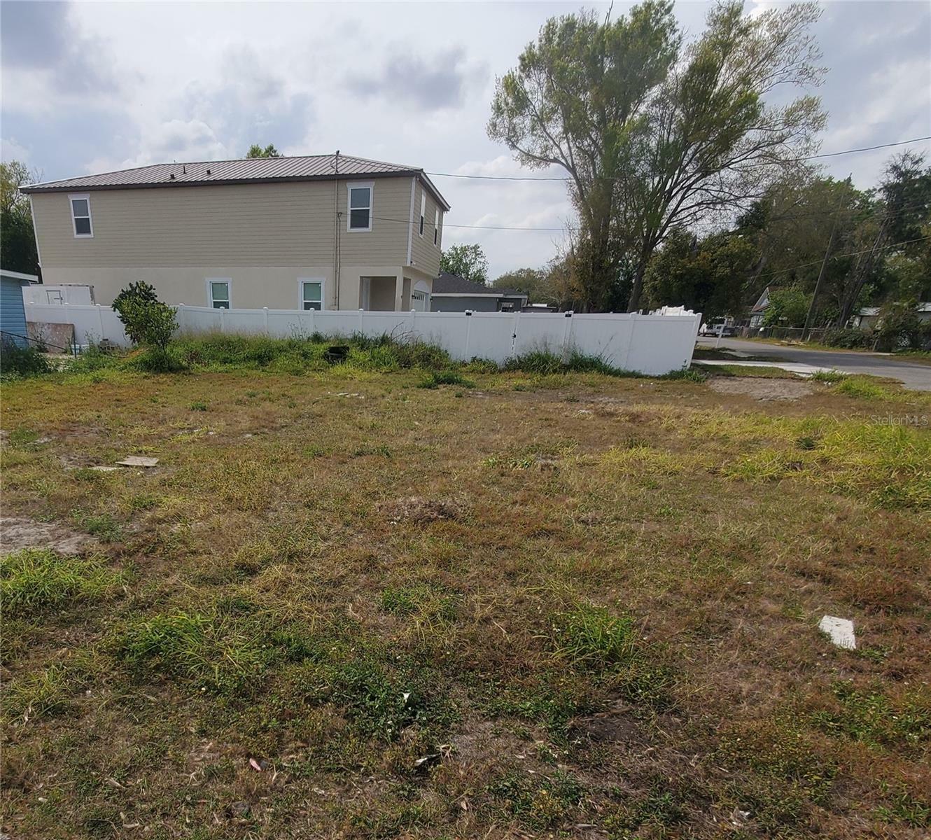 Property Photo:  320 Armour Avenue  FL 33823 