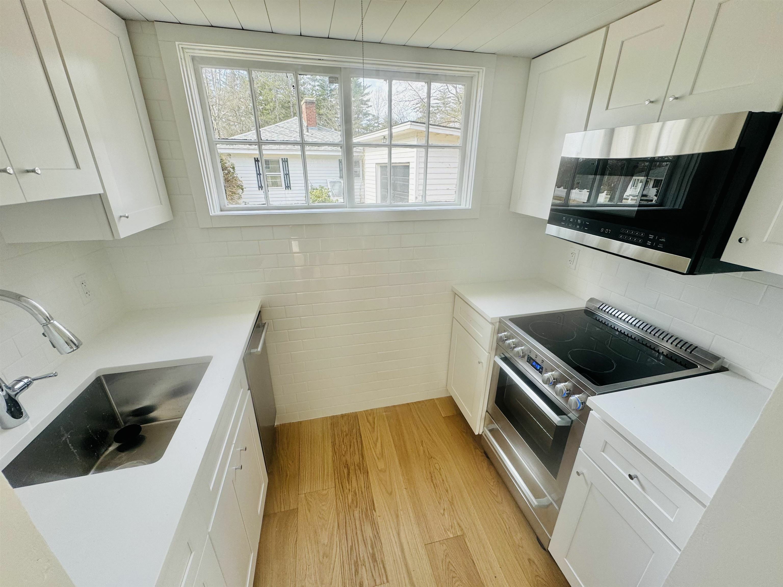 Property Photo:  489 Elm Street  NH 03431 