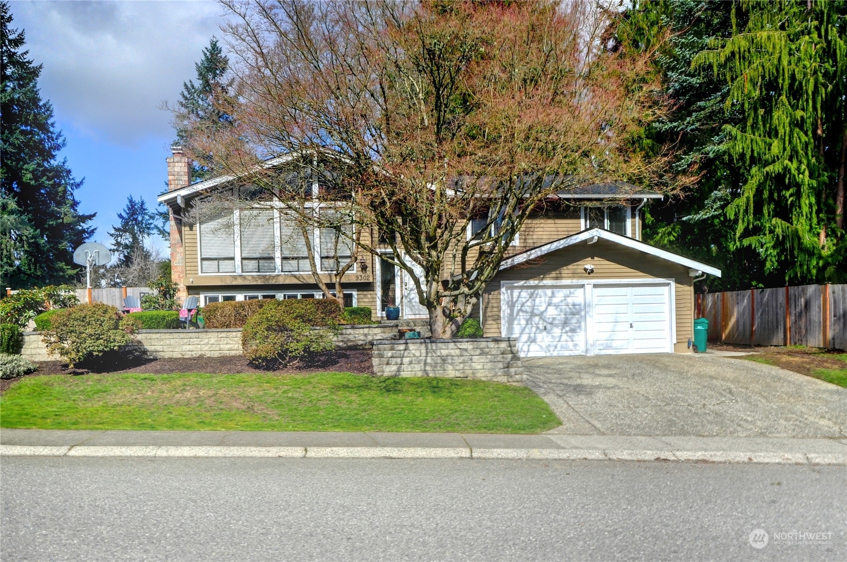 Property Photo:  9302 NE 141st Place  WA 98034 