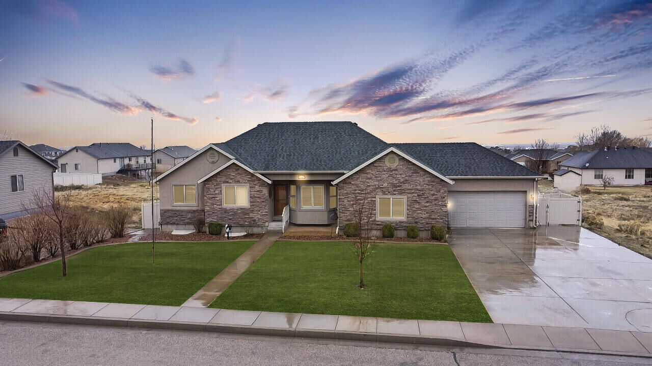 Property Photo:  5063 N Heather Hue Rd  UT 84721