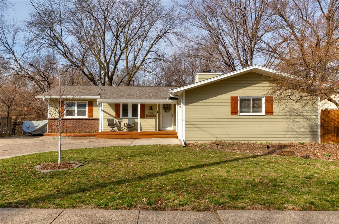 3108 Ashwood Drive  Urbandale IA 50322 photo