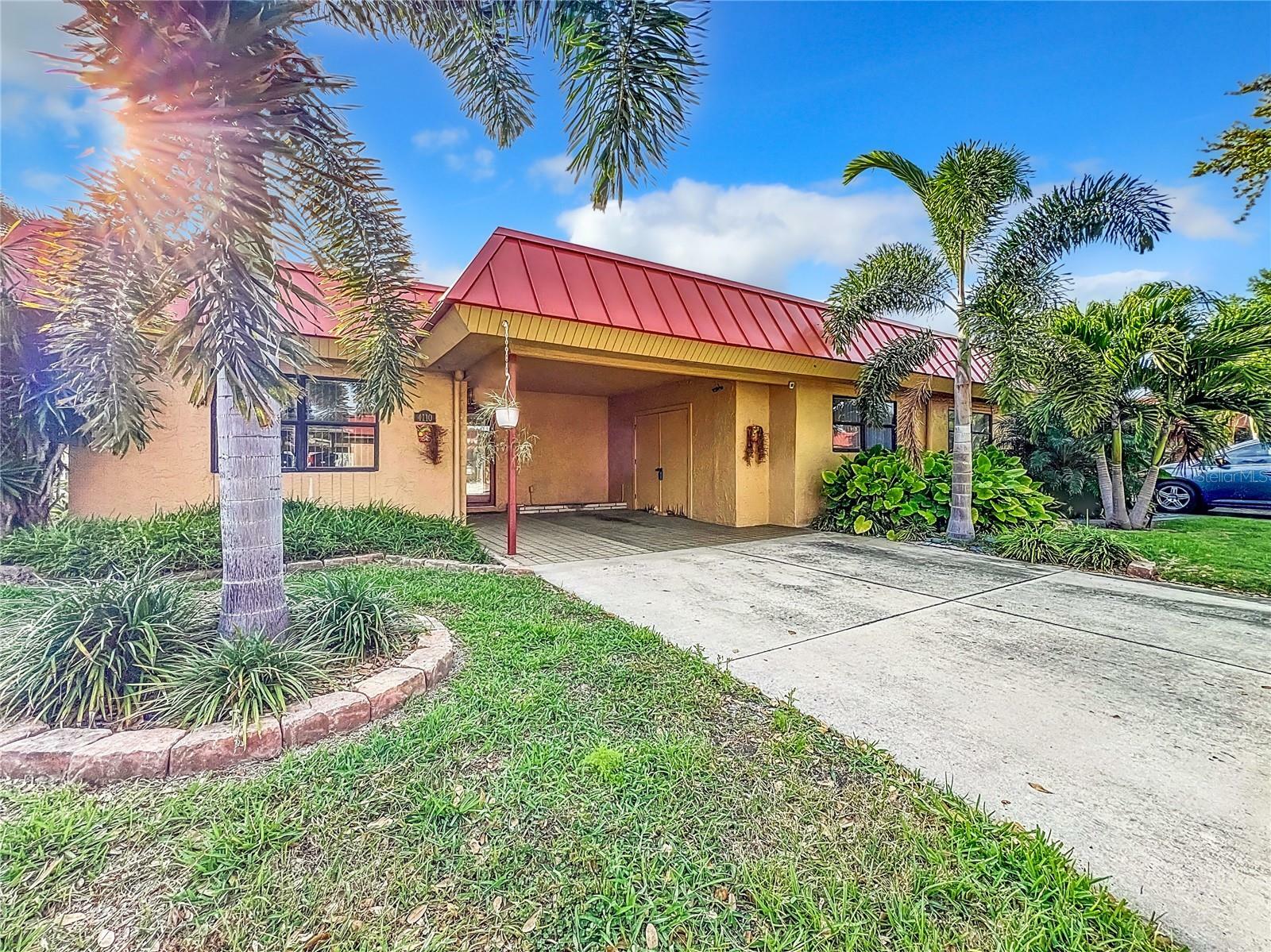 Property Photo: 4110 El Dorado Cove 4110 FL 34210
