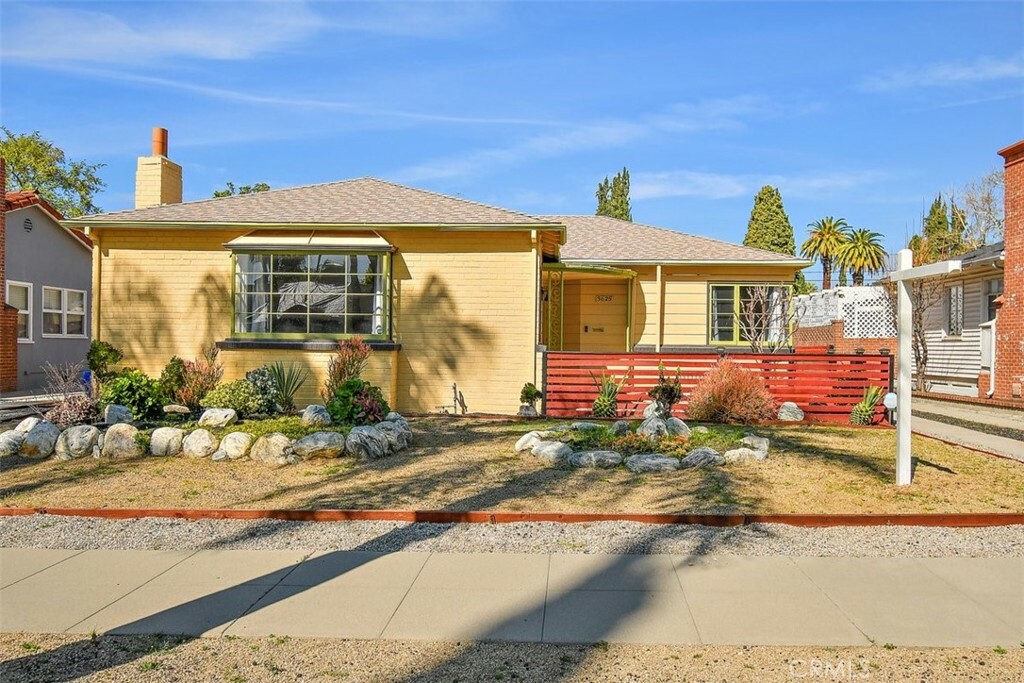 Property Photo:  3625 Oakwood Place  CA 92506 