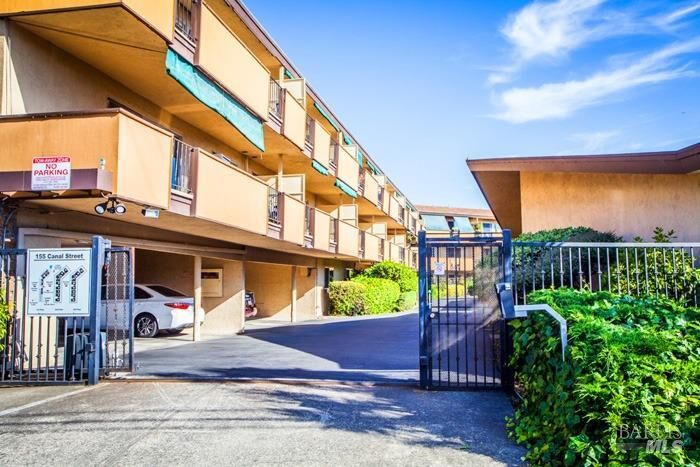 Property Photo:  155 Canal Street 15  CA 94901 