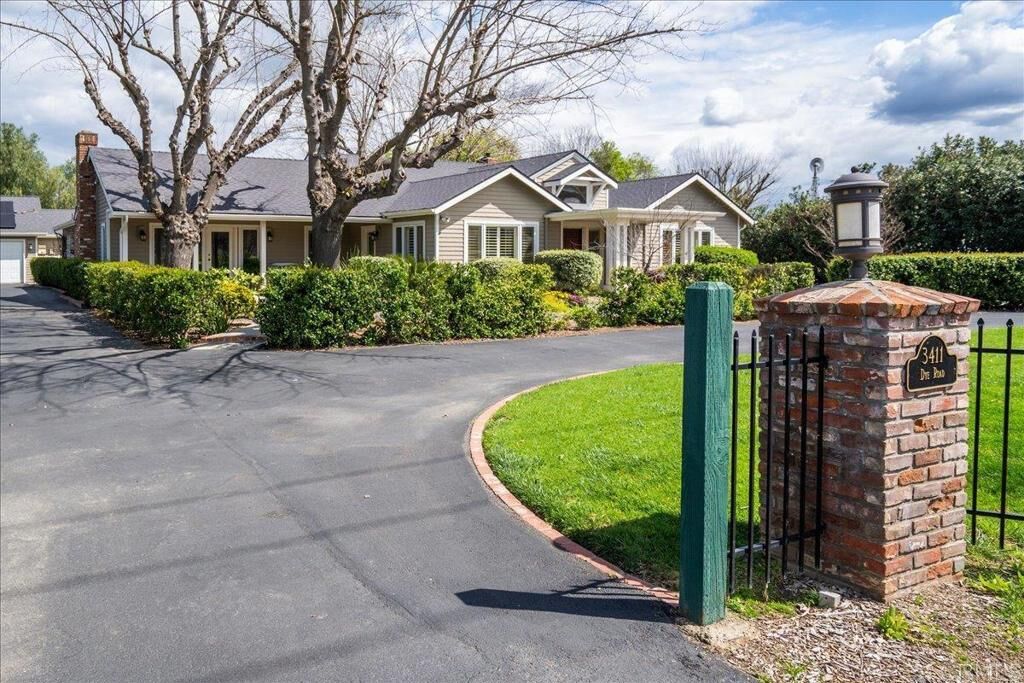 Property Photo:  3411 Dye Rd.  CA 92065 