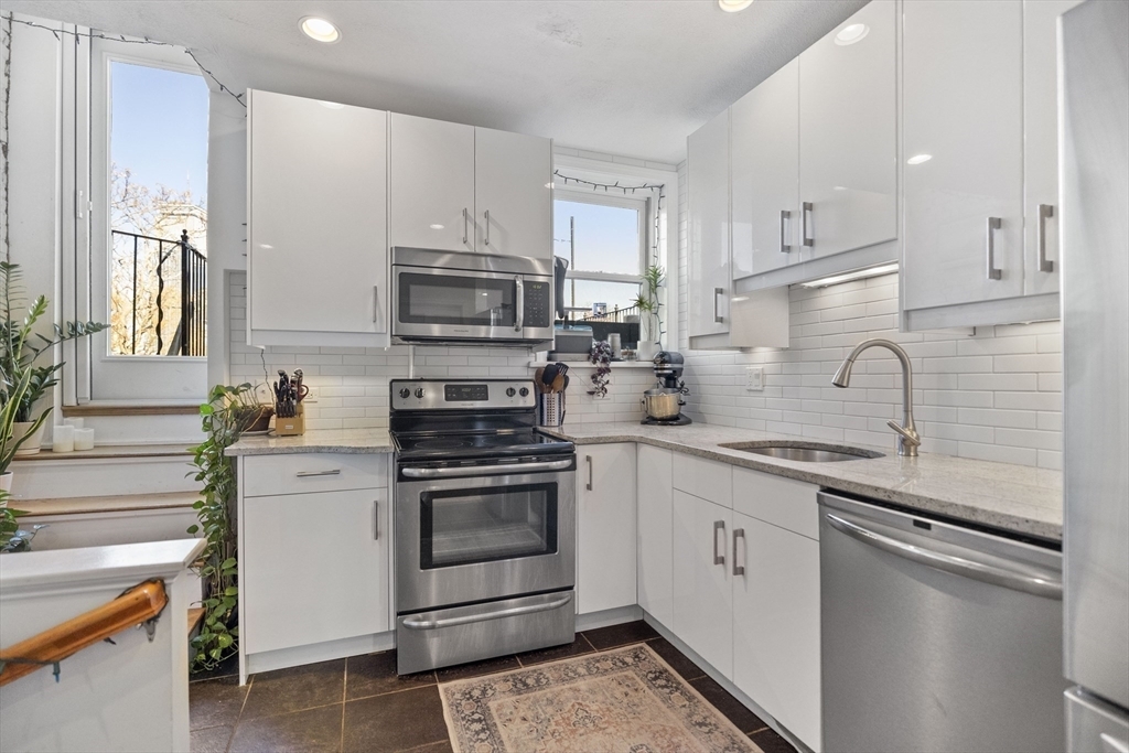 Property Photo:  631 Tremont St 5  MA 02118 