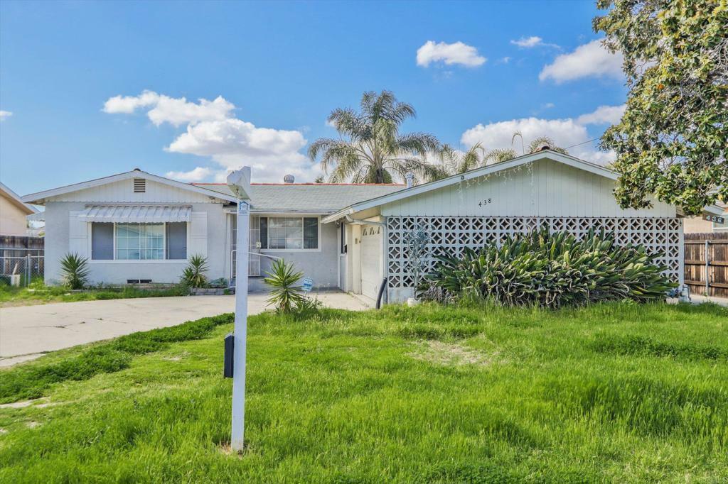 Property Photo:  438 Filbert Street  CA 92020 